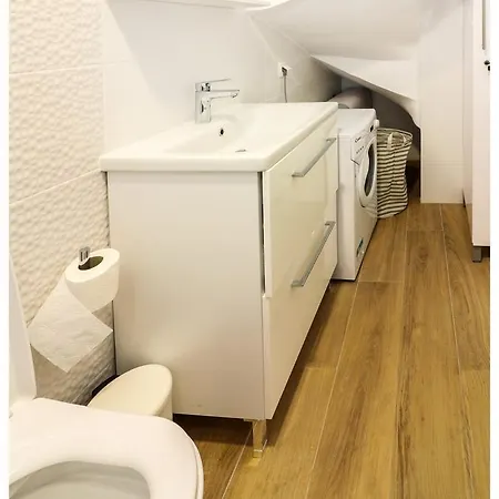 Guest house House Gambin