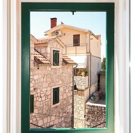 House Gambin 4*