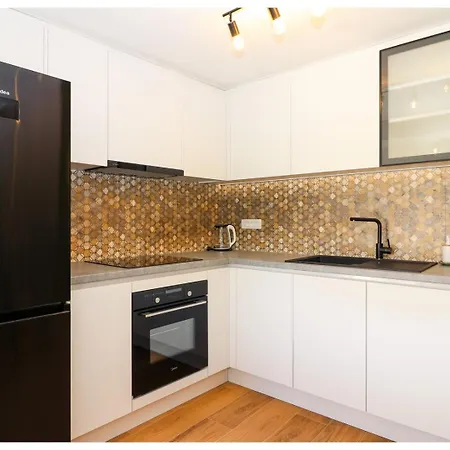 House Gambin بيت ضيافة 4*