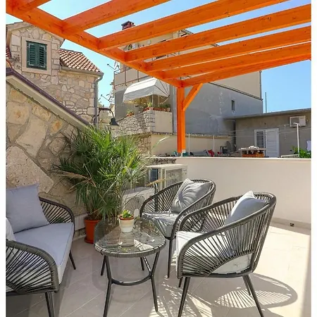 House Gambin Guest house Primosten