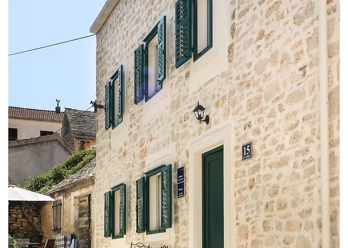 Gasthuis House Gambin Primošten